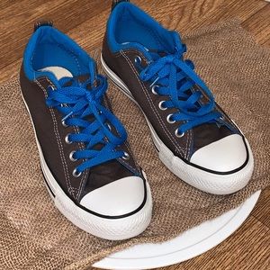 Navy & royal blue Converse Unisex 8.5/Wo or 6.5/M